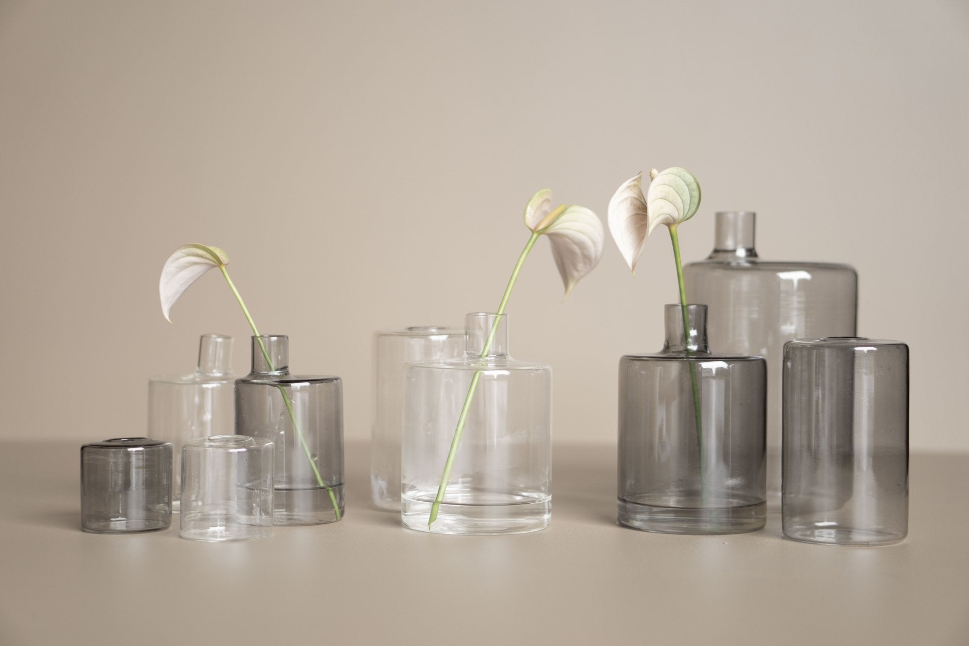 Glass vase small - Color smoke
