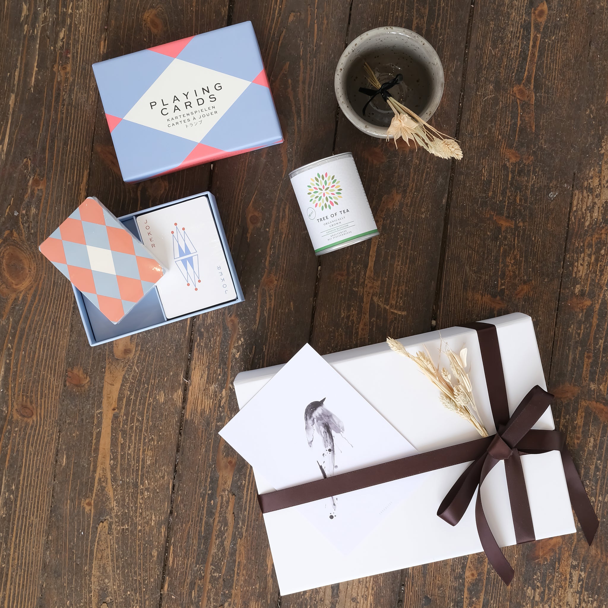 Play GiftBox